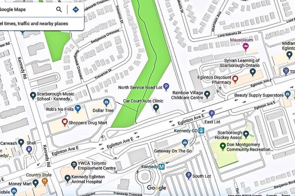 Spacious Mbr Near Kennedy Subway & Go โตรอนโต ภายนอก รูปภาพ